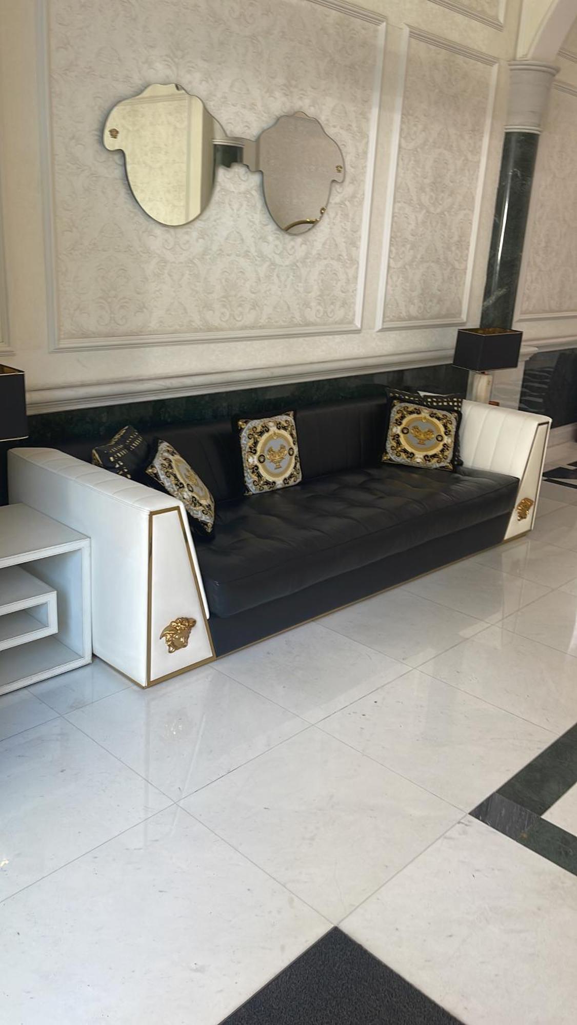 Versace Tower Luxury - Downtown *